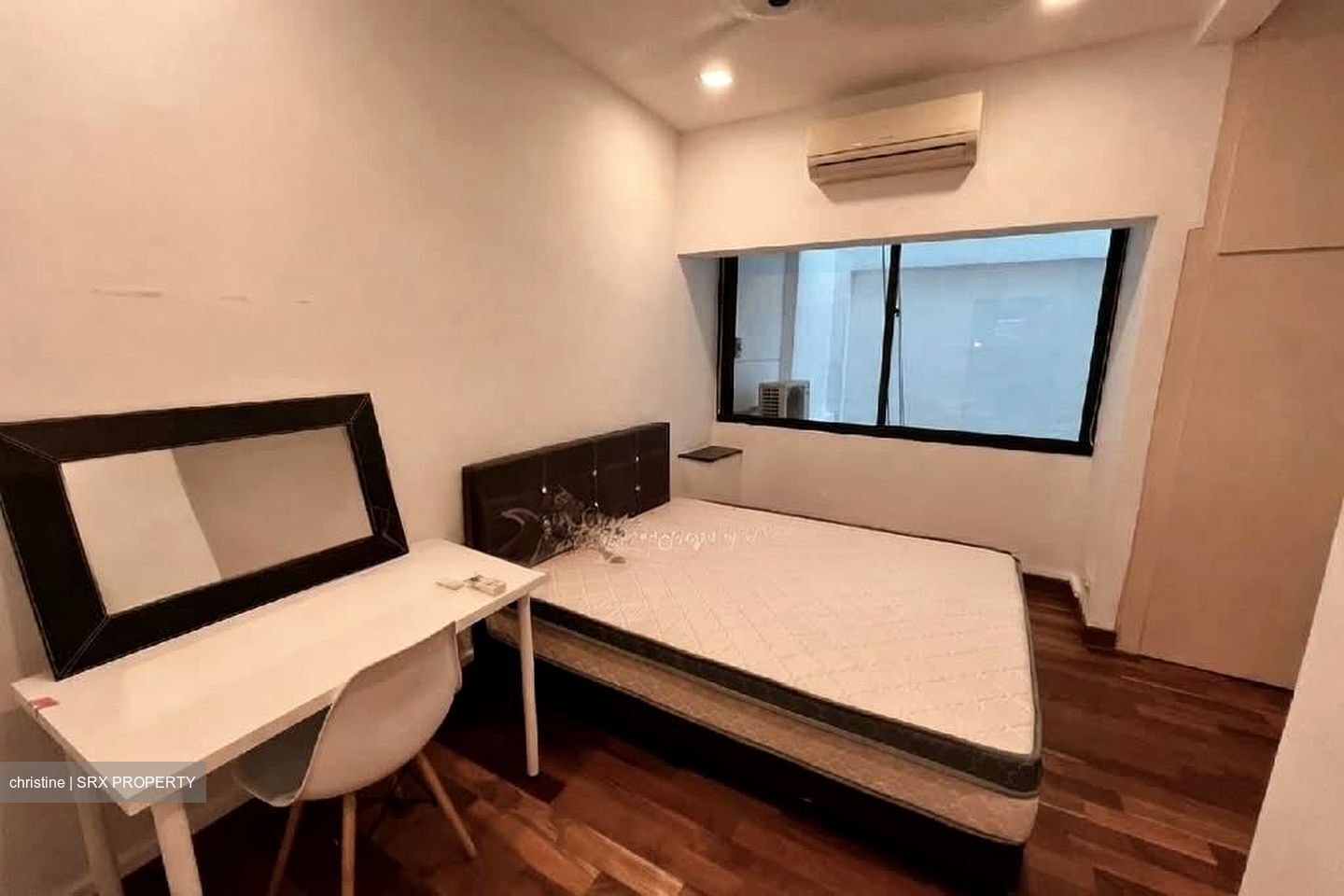 Townhouse Apartments (D9), Apartment #545337621